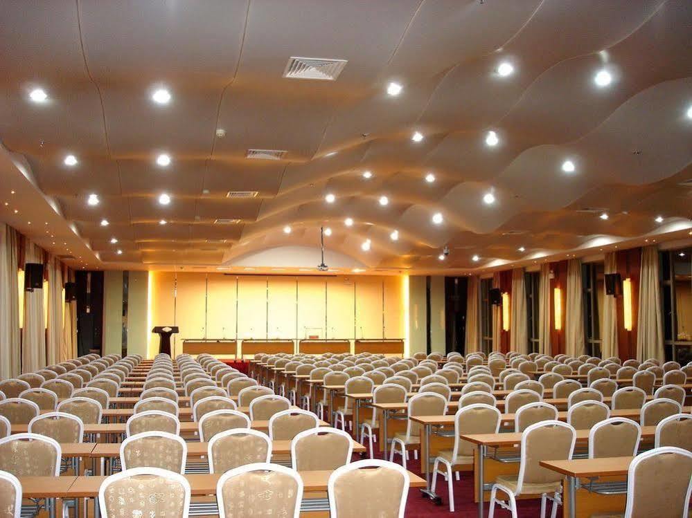 Yihe Harbor Hotel Усі Екстер'єр фото